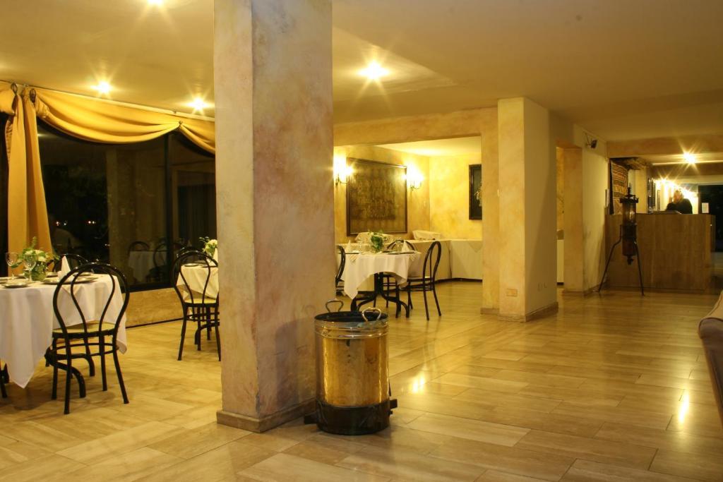 Hotel Acacias De Vitacura Сантьяго Екстер'єр фото